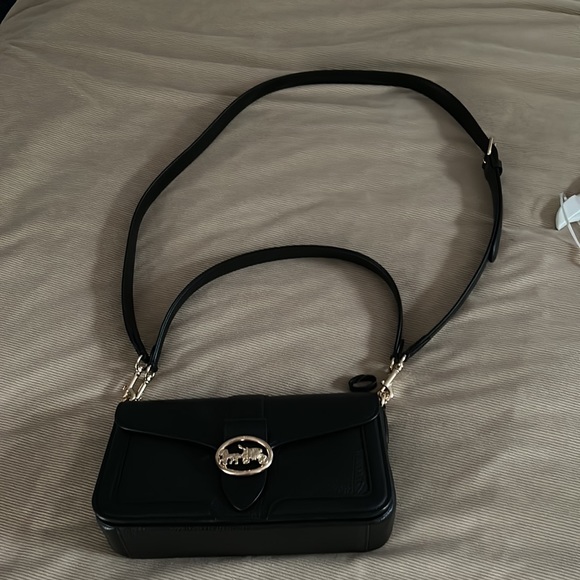 Coach shoulder bag 🖤📞 - Picture 6 of 6